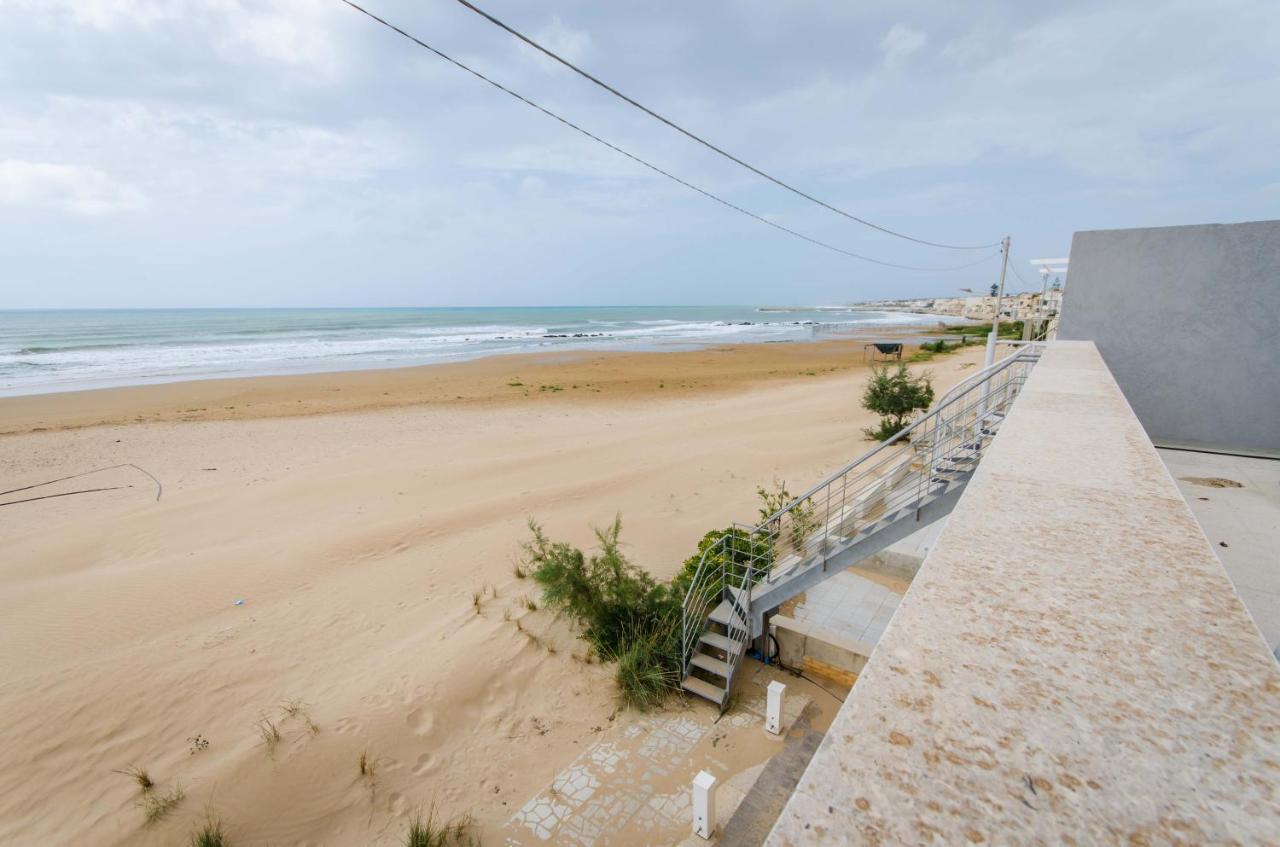 Arisa -Terrazza Privata 60 Mq Sulla Spiaggia Donnalucata  Eksteriør bilde
