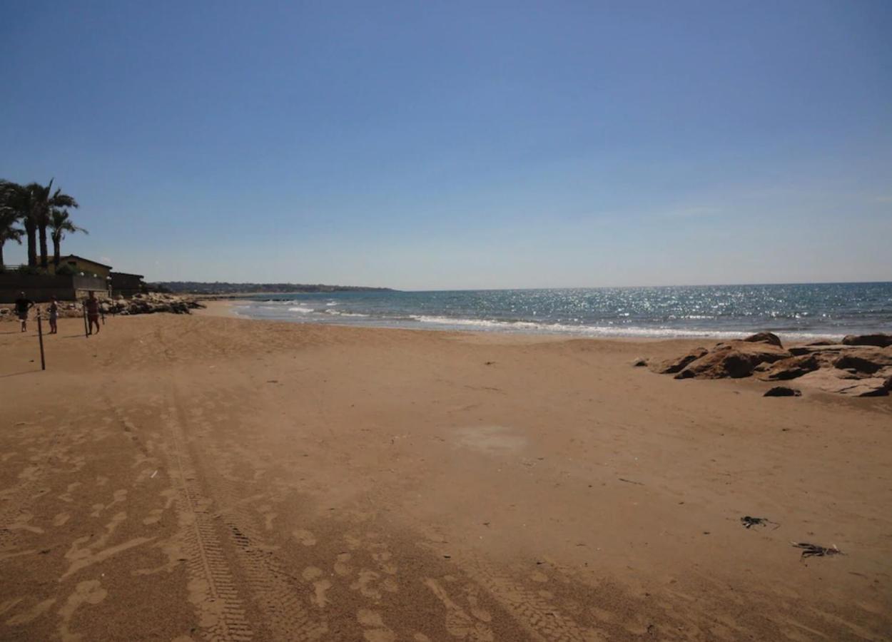 Arisa -Terrazza Privata 60 Mq Sulla Spiaggia Donnalucata  Eksteriør bilde